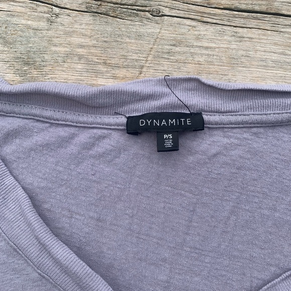 💙 Dynamite Lavender Cropped V-Neck T-Shirt | Size P/S - Picture 4 of 6